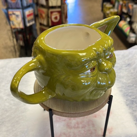 Star Wars sculpted ceramic YODA mug - Picture 5 of 9